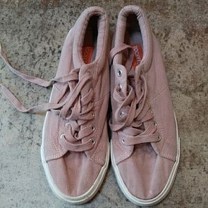 Comfy shoes! I just don't wear this color!